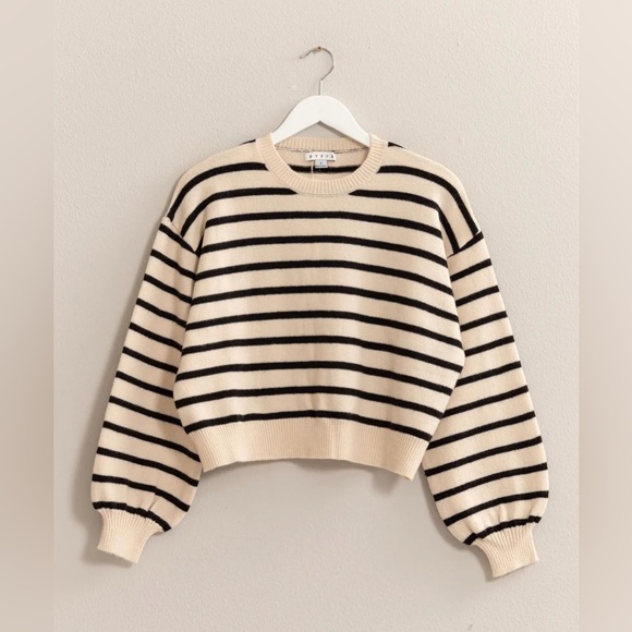 Women’s Striped, Crew Neck, Drop Shoulder, Pullover Sweater. Size: Various - Picture 1 of 5
